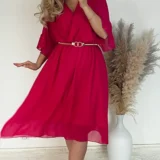 Sukienka fuksja szyfonowa z podszewką. Polska produkcja - sprzedawana bez paska! Skład: wiskoza, szyfon Długość całkowita 120 Rozmiary 2XL 3XL Rozmiar 2XL 44 Biust od 110 do 125 Pas od 80 do 118 Rozmiar 3XL 46 Biust od 115 do 130 Pas od 80 do 120 Cena 159 zł