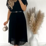 Czarna sukienka plisowana, szyfonowa na podszewce z wiskozy